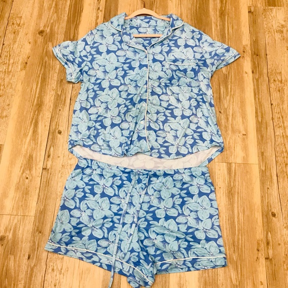 Lauren James Other - Lauren James floral blue white PJ sleepwear set sz XL